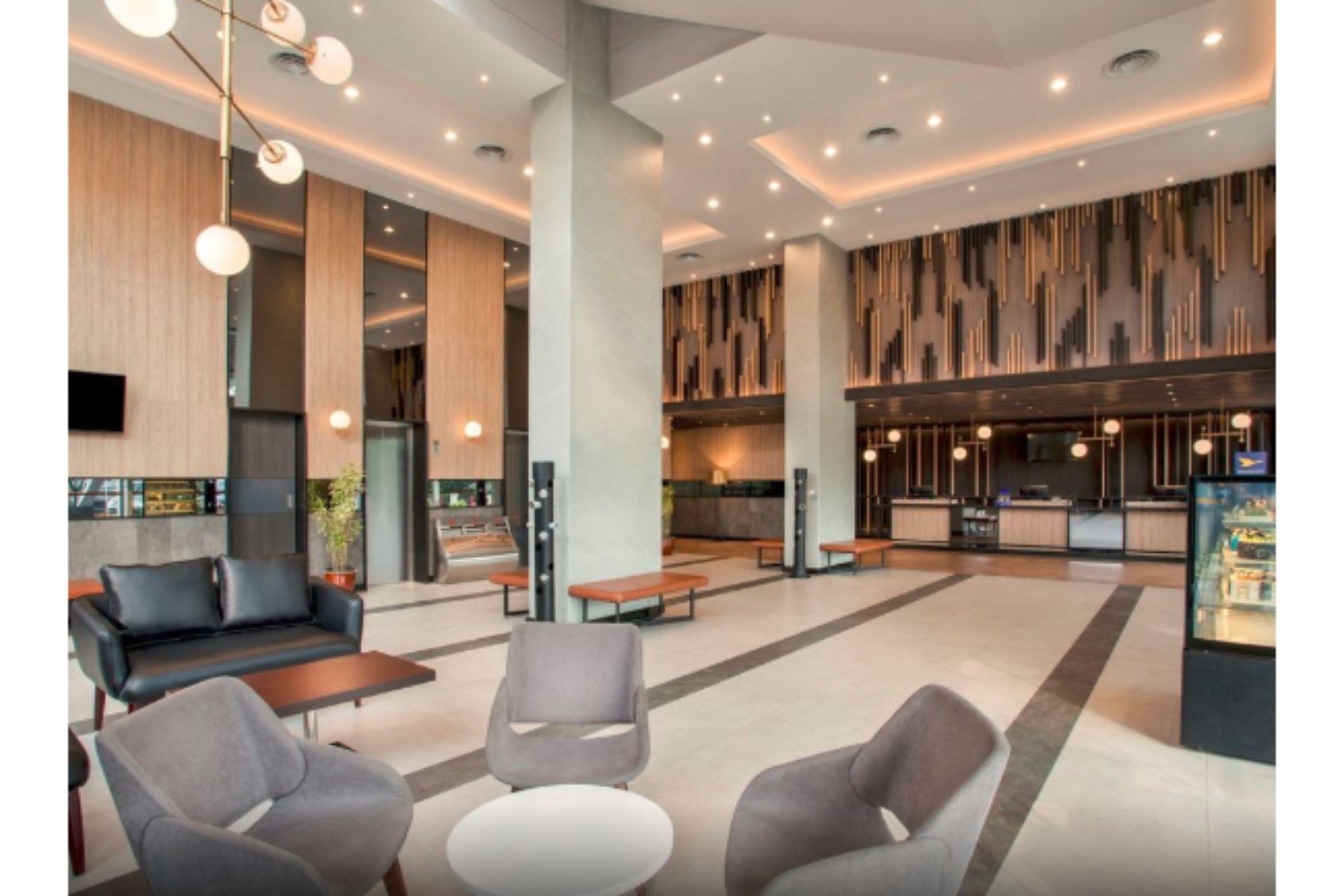Ibis Pontianak City Center Exterior photo